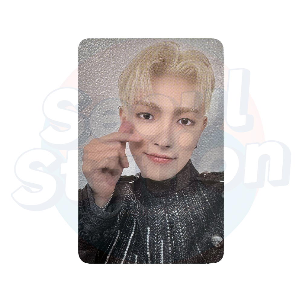 ATEEZ - 2025 World Tour 'IN YOUR FANTASY' In Incheon - MD Photocard - Ver. A hongjoong