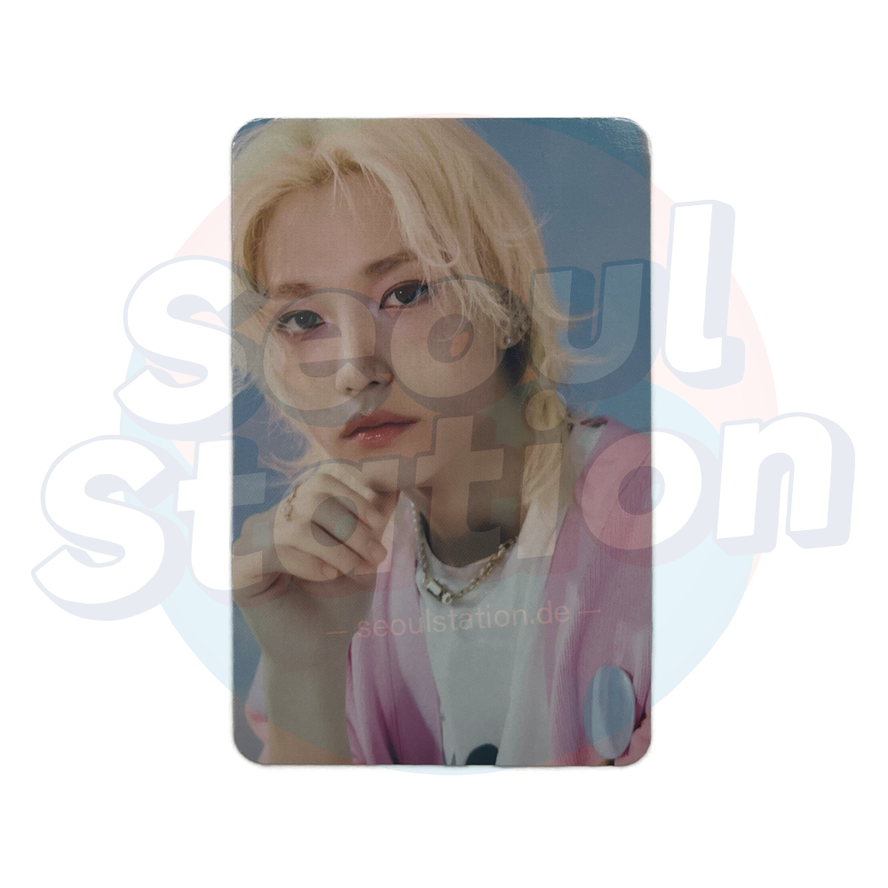 STRAY KIDS - World Tour 'DOMINATE: CELEBRATE' - Official MD Photocard (PC Holder Ver.) Felix