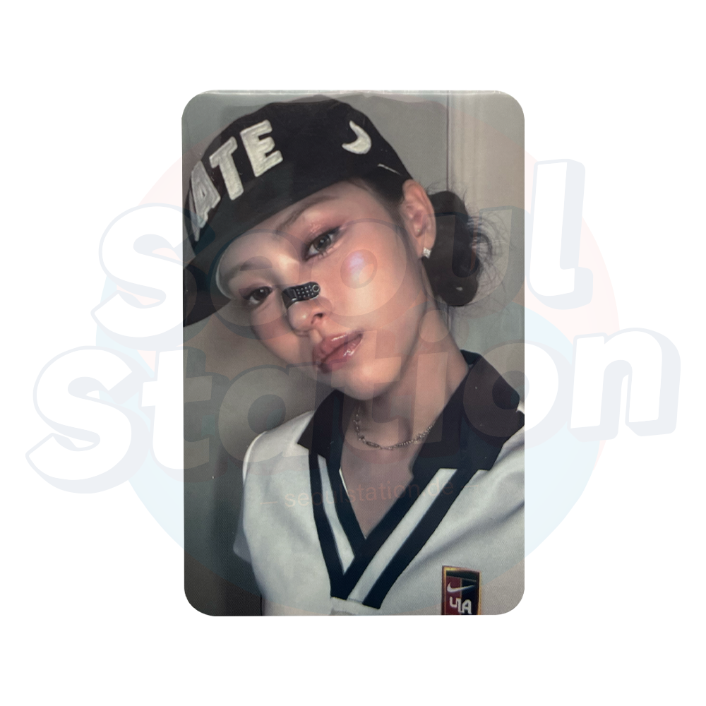 ITZY - GOLD - Yes24 Photo Card ryujin