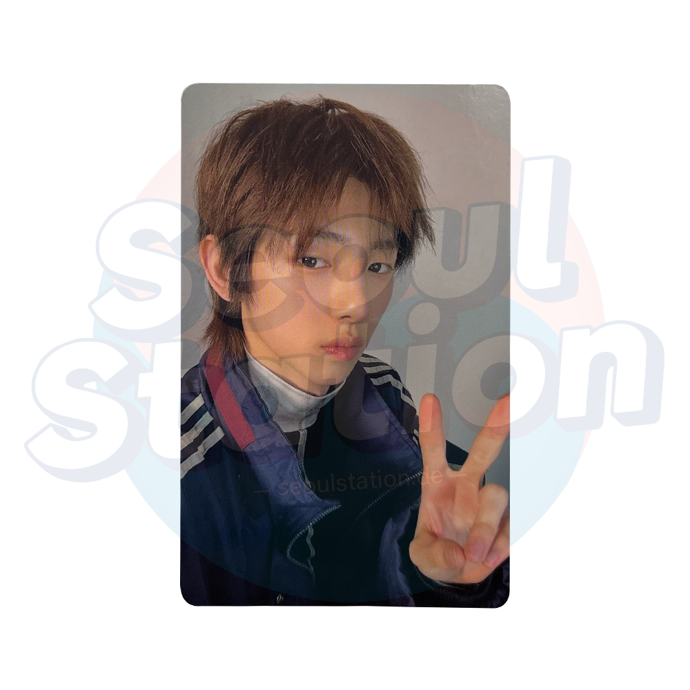 CORTIS - 2nd EP 'GREENGREEN' - WEVERSE STUDIO CHOOM Photocard (Ver. A) Juhoon