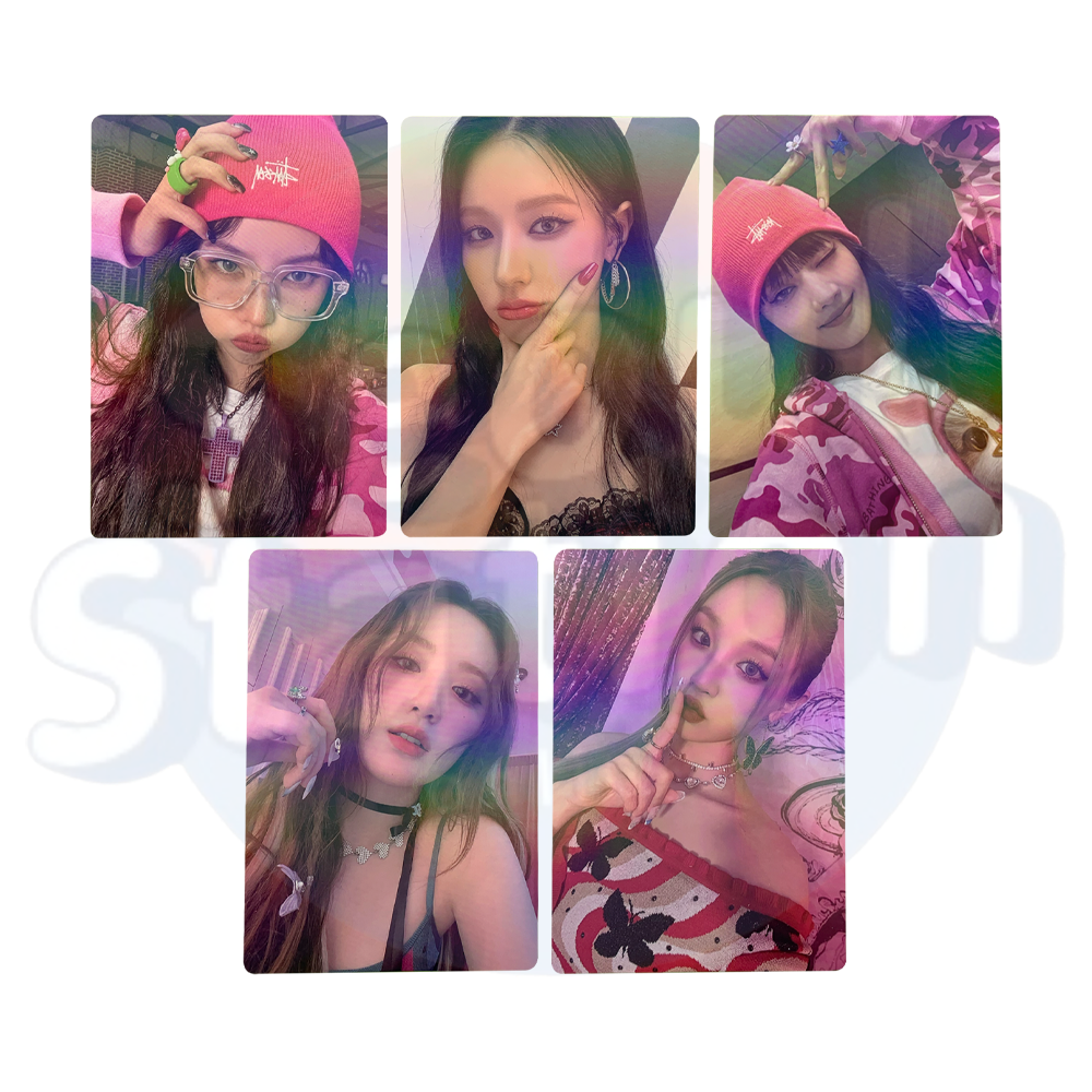 (G)I-DLE - I FEEL - WEVERSE Holo Standing Photo