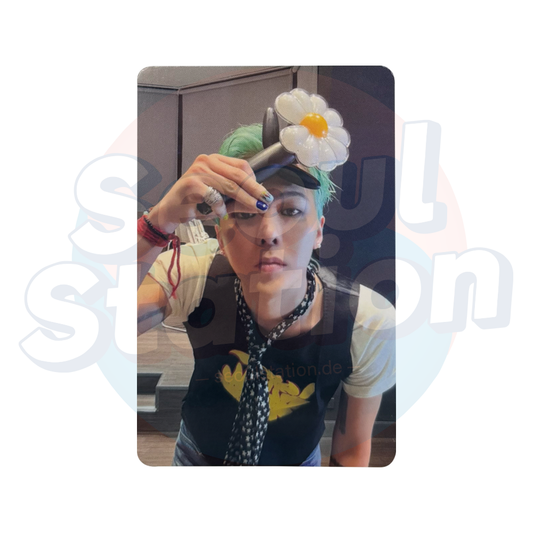 G-DRAGON - Official Lightstick - WITHMUU Photocard