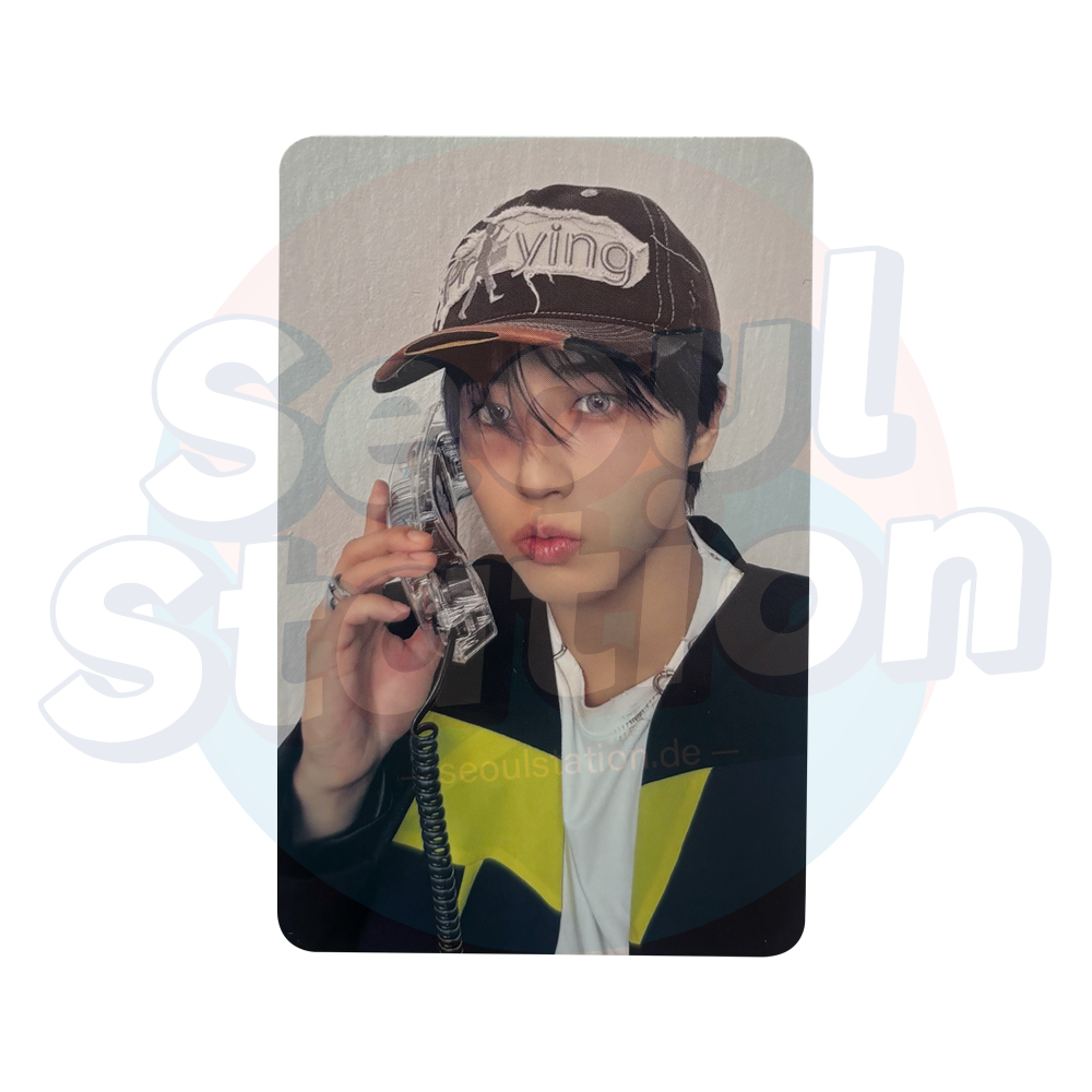STRAY KIDS - KARMA - SKZOO Album Ver. - Photocard (Selfie Ver.) Han