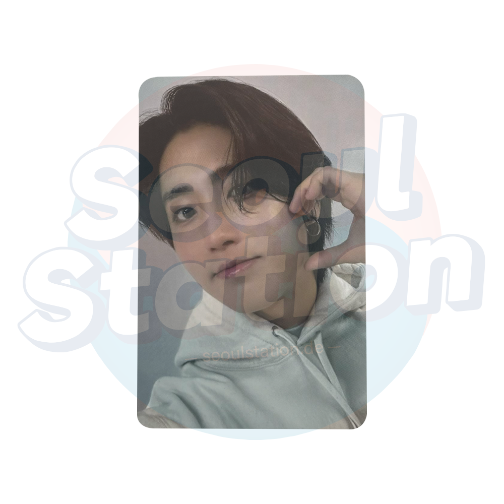 Stray Kids - 4TH FANMEETING 'SKZ'S MAGIC SCHOOL IN BUSAN' - Carrier JYP Photo Card Han