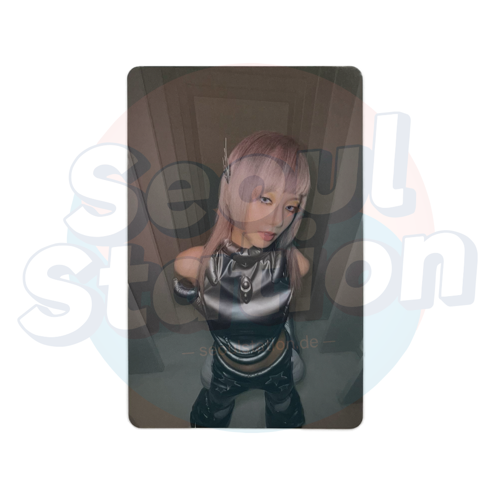 XG - THE CORE - Trading Card Hinata