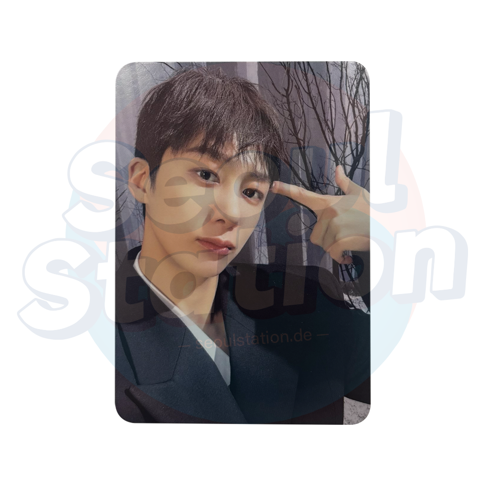 MONSTA X - 13th Mini Album: 'THE X' - Starship Square (Pointing Ver.) Hyungwon