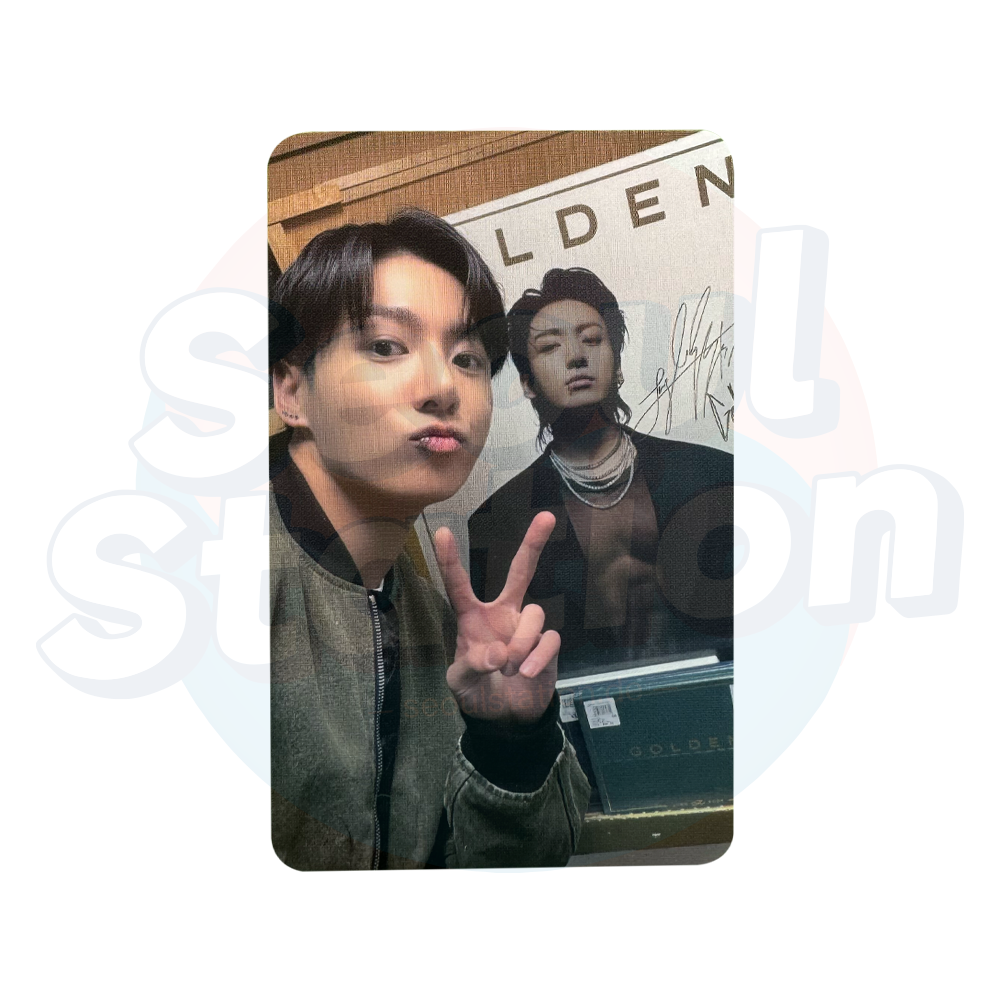 JUNG KOOK - GOLDEN - Powerstation 2nd Round Lucky Draw Photo Card posing with picture