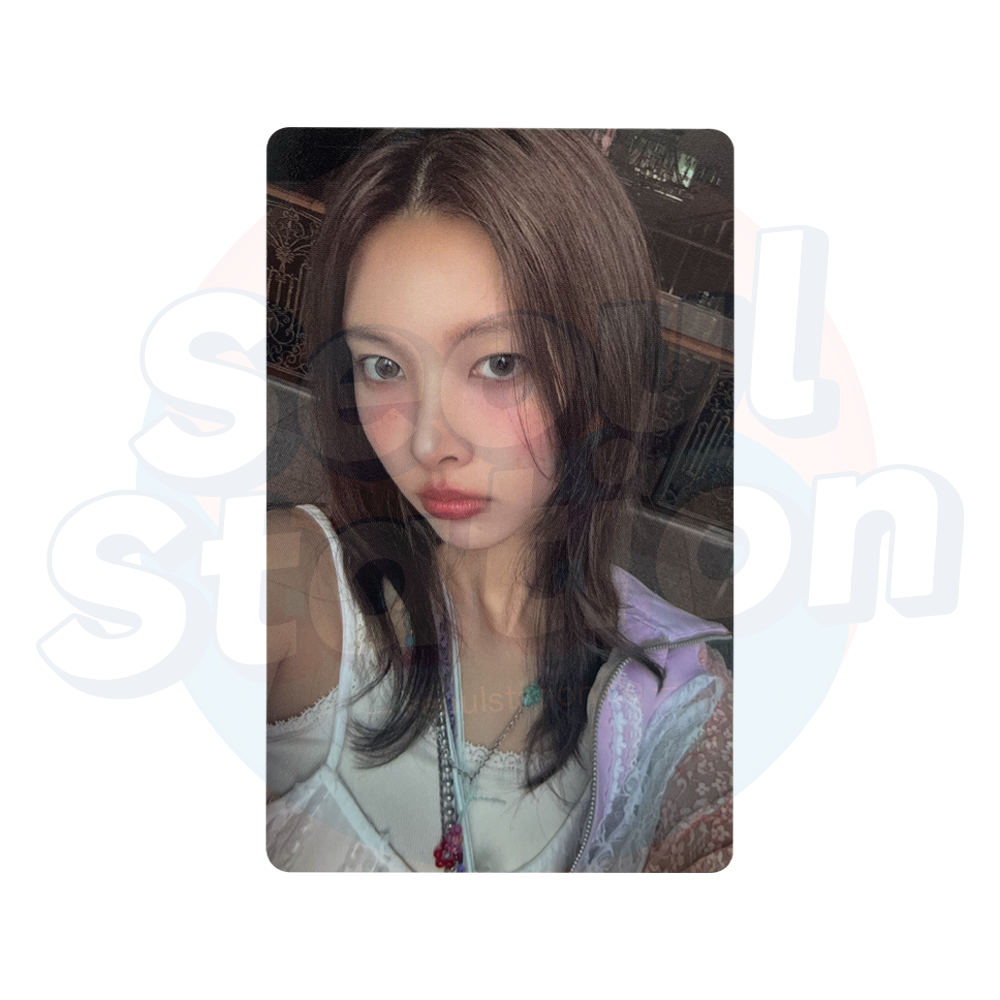 ILLIT - 2nd Mini Album: 'I'LL LIKE YOU' - WEVERSE Photo Card yunah