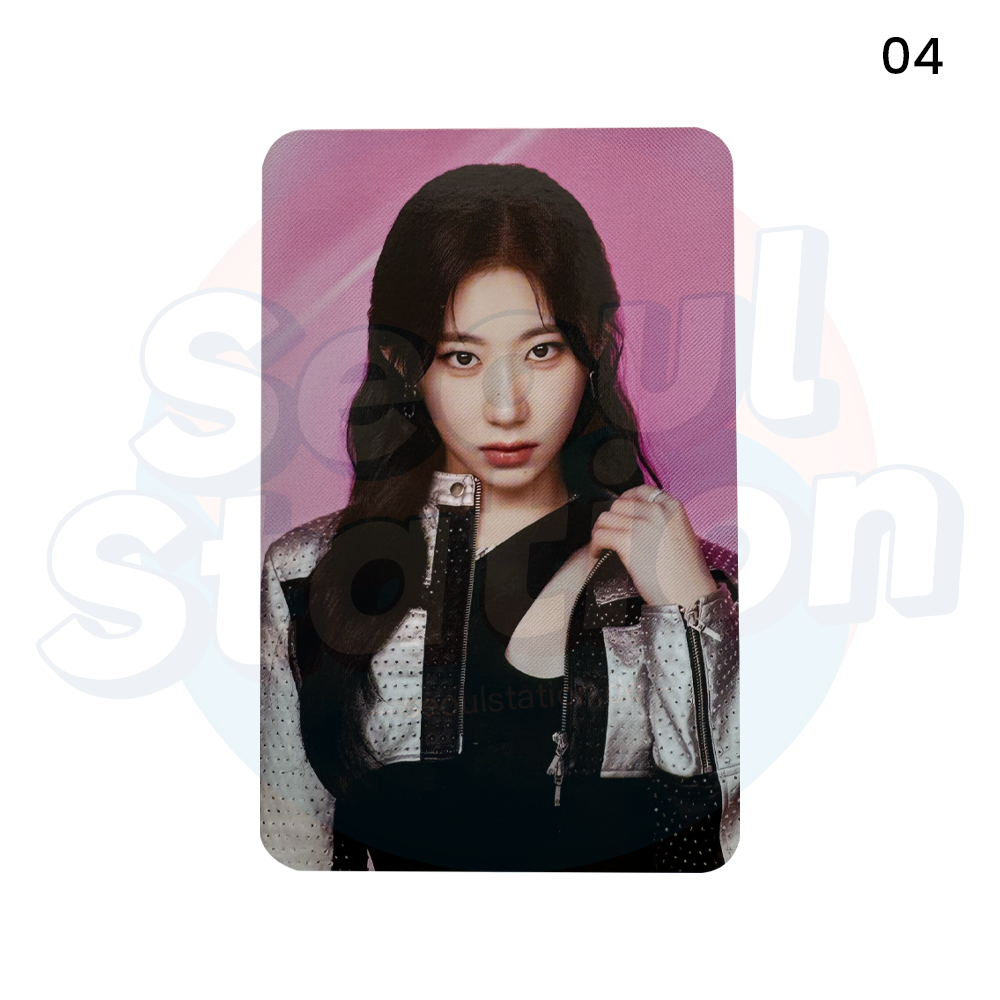 ITZY - 2nd World Tour 'BORN TO BE' - Trading Photo Card (CHAERYEONG Ver.) 04