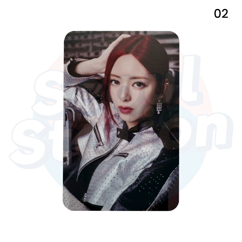 ITZY - 2nd World Tour 'BORN TO BE' - Trading Photo Card (YUNA Ver.) 02