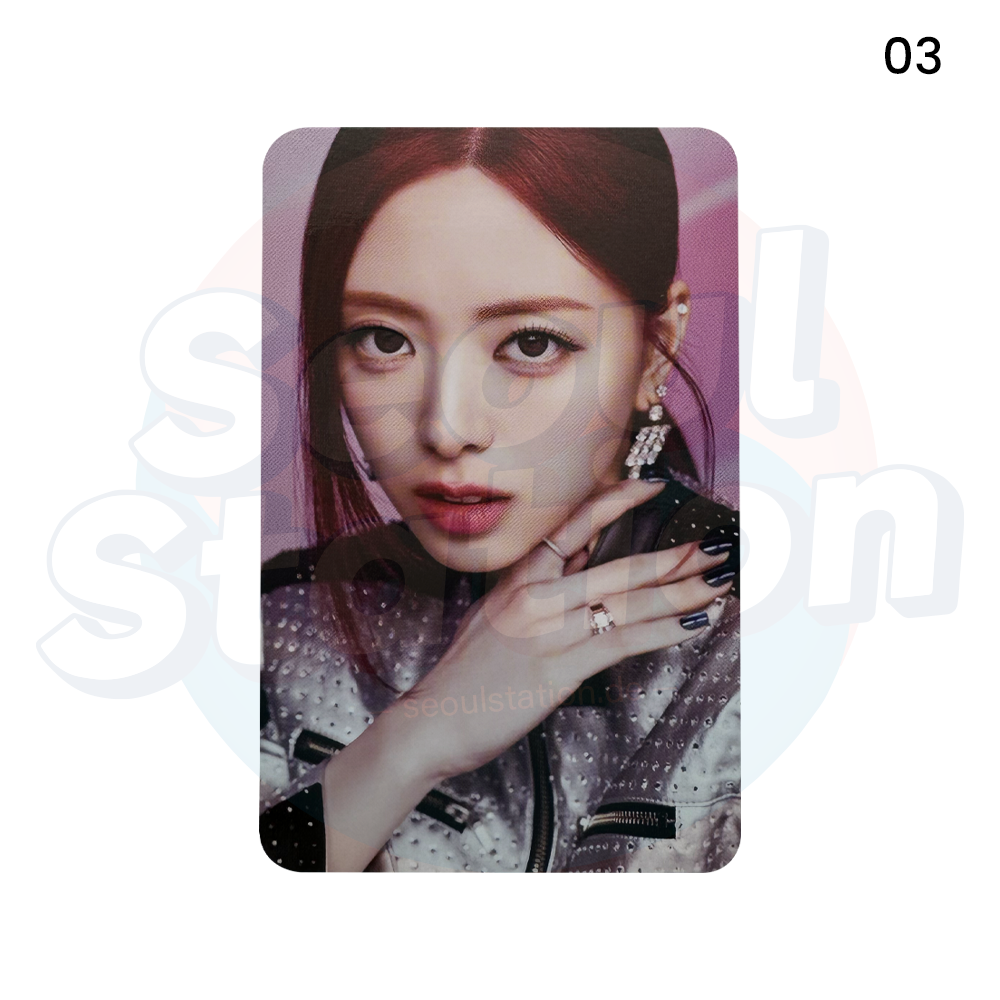 ITZY - 2nd World Tour 'BORN TO BE' - Trading Photo Card (YUNA Ver.) 03