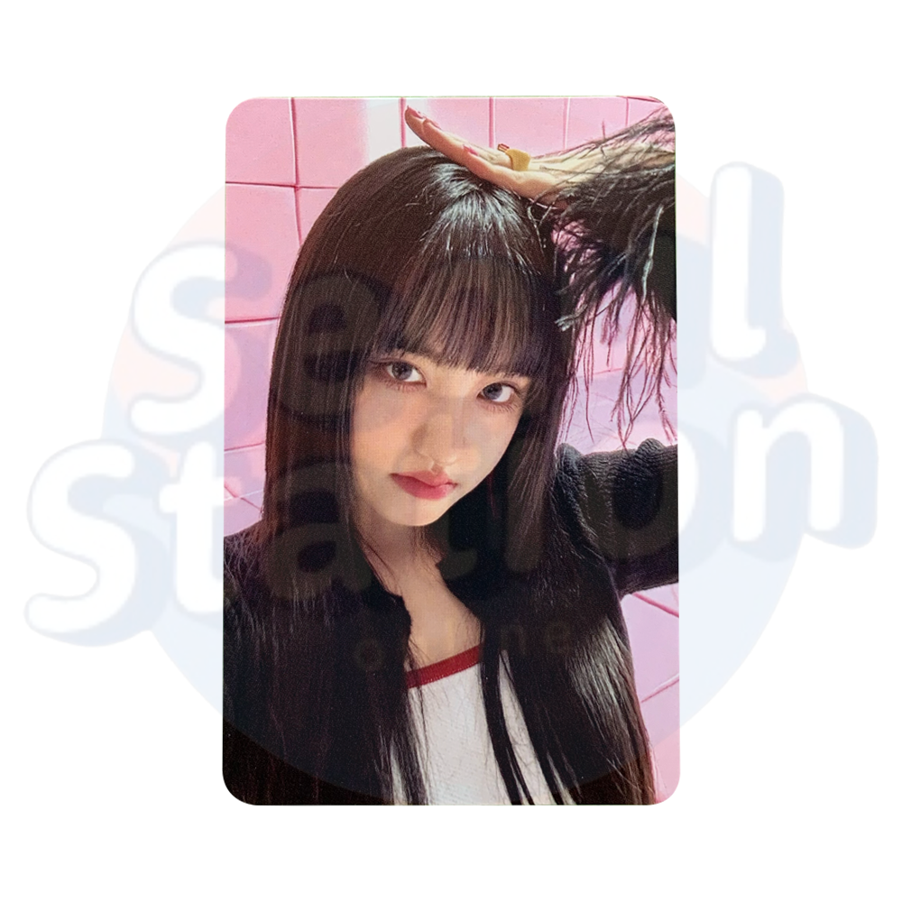IVE - The First Album I'VE IVE - Starship Squre Photo Card liz hand on head