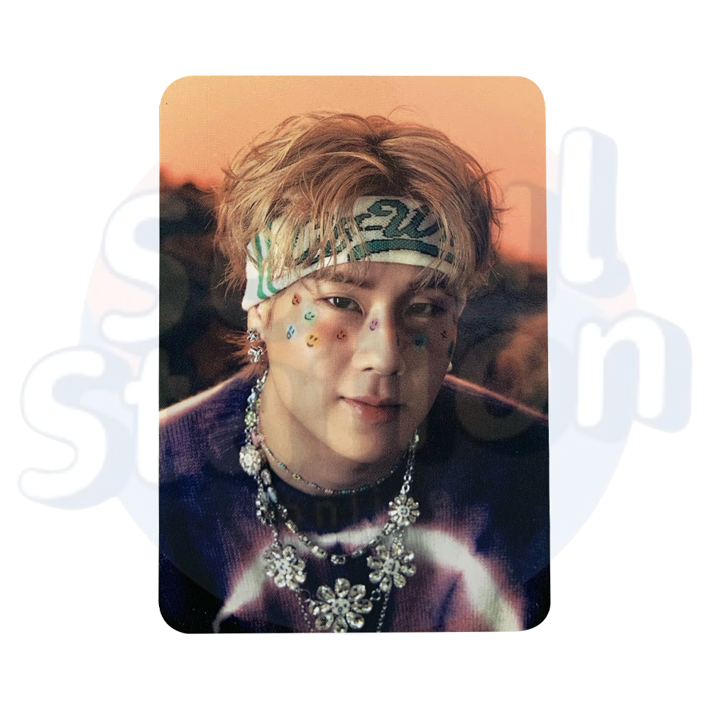 JOOHONEY - The 1st Mini Album "LIGHTS" - SSQ Photo Card orange background