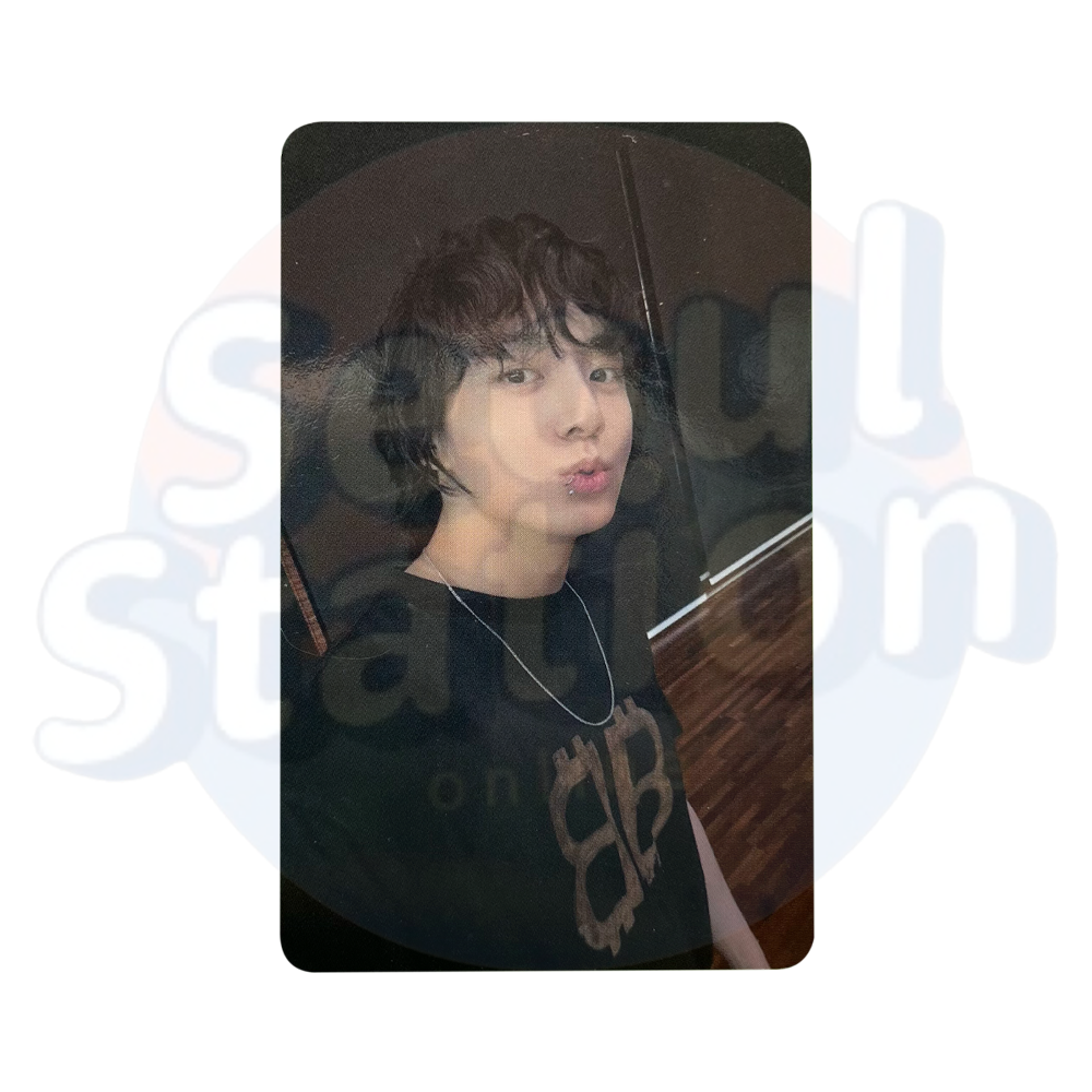 JUNG KOOK - GOLDEN - Soundwave Lucky Draw Photo Card wavy hair