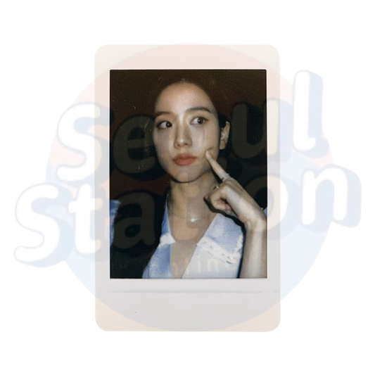 JISOO - ME - YG SELECT Polaroid Photo Card (Black Back)