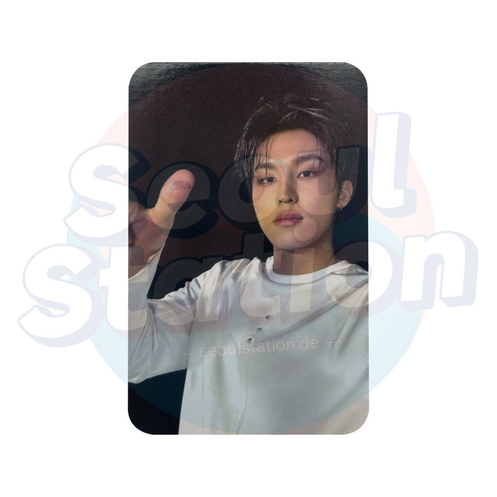 TREASURE - Special Mini Album 'PLEASURE - SOUNDWAVE Photocard jeongwoo