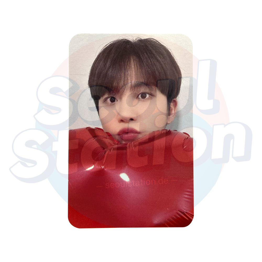 ATEEZ - THE WORLD EP.FIN : WILL - Soundwave 3rd Round Lucky Draw Photo Card (Red Heart) Jongho