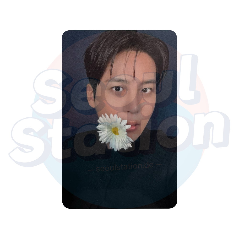 ATEEZ - GOLDEN HOUR Part.4 - PHOTOBOOK Ver. - APPLE MUSIC Photocard Jongho