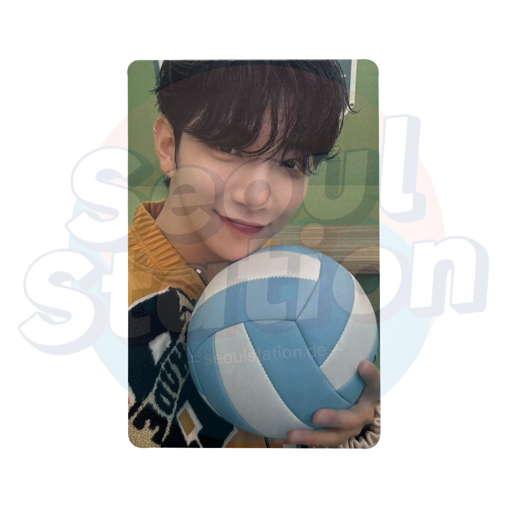 SEVENTEEN - 2025 SVT 9th Fan Meeting - Seventeen in Caratland - Trading Cards (76 - 87) Joshua