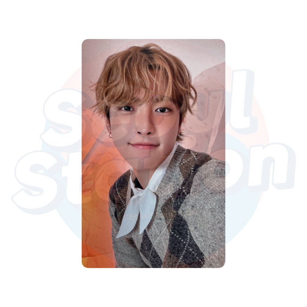 ATEEZ - 2026 Season's Greetings 'PASTRY SHOP' - KQ SHOP Photocard  hongjoong