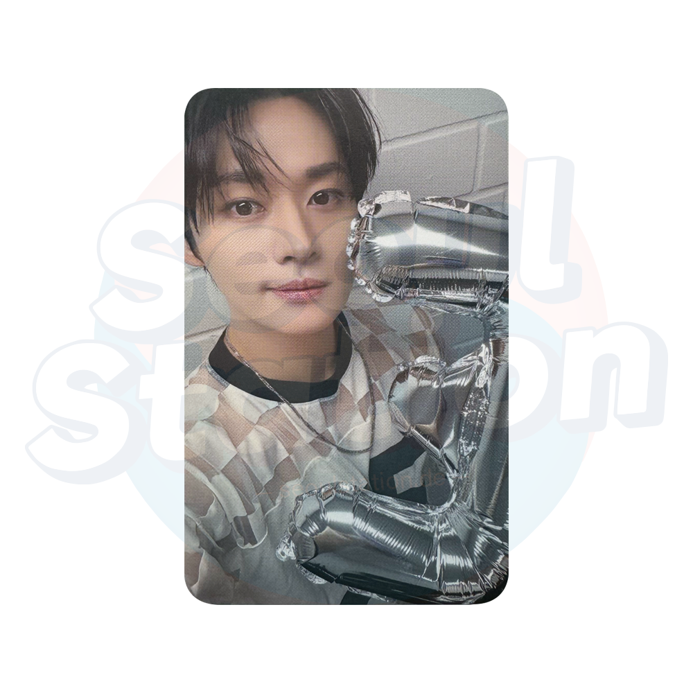 STRAY KIDS - 'KARMA' Pop-Up Store - JYP FANS SHOP POB Photocard lee know