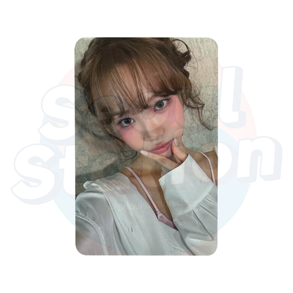 LE SSERAFIM - 3rd Mini Album: EASY - Music Korea Photo Card chaewon