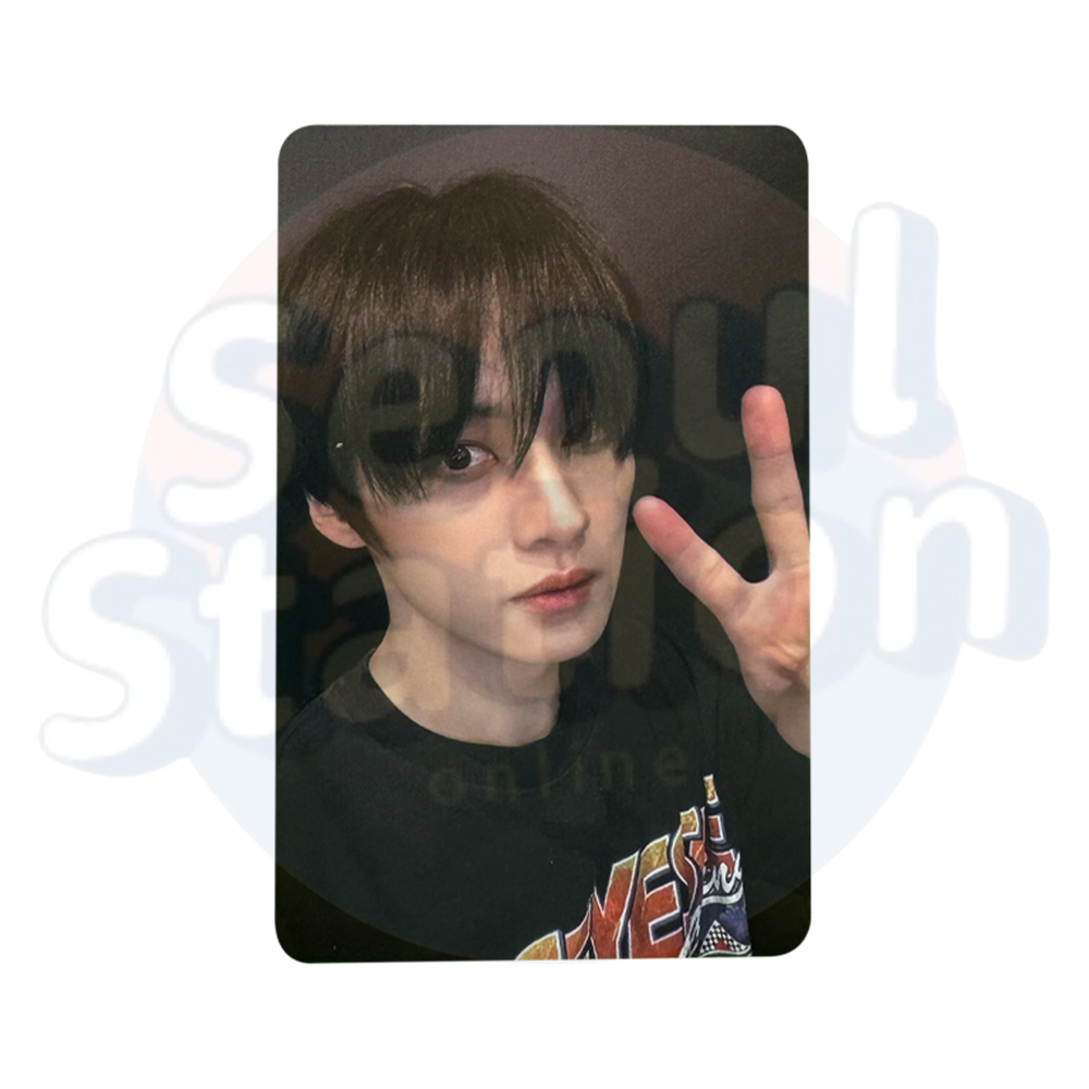 Stray Kids - 樂-STAR - ROCK STAR - Soundwave Lucky Draw Photo Card (PINK back) lee know