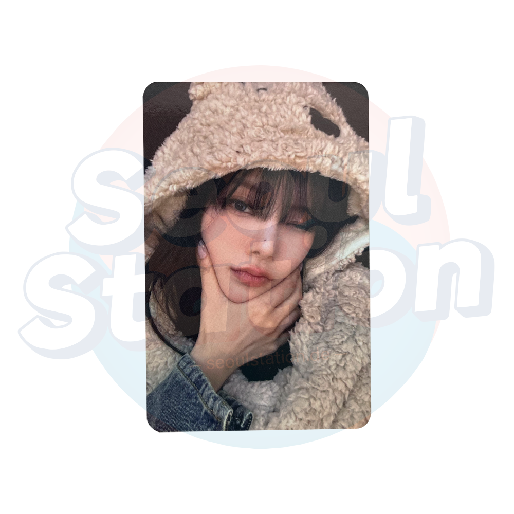 FIFTY FIFTY 'Love Tune' Apple Music Photo Card