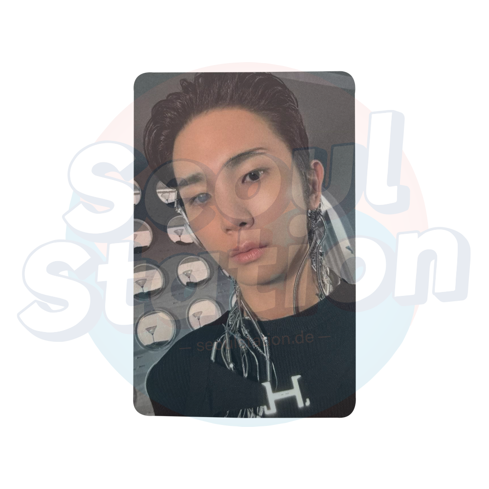 KEY - 3rd Mini Album 'Pleasure Shop'  - Apple Music Photo Card Contact