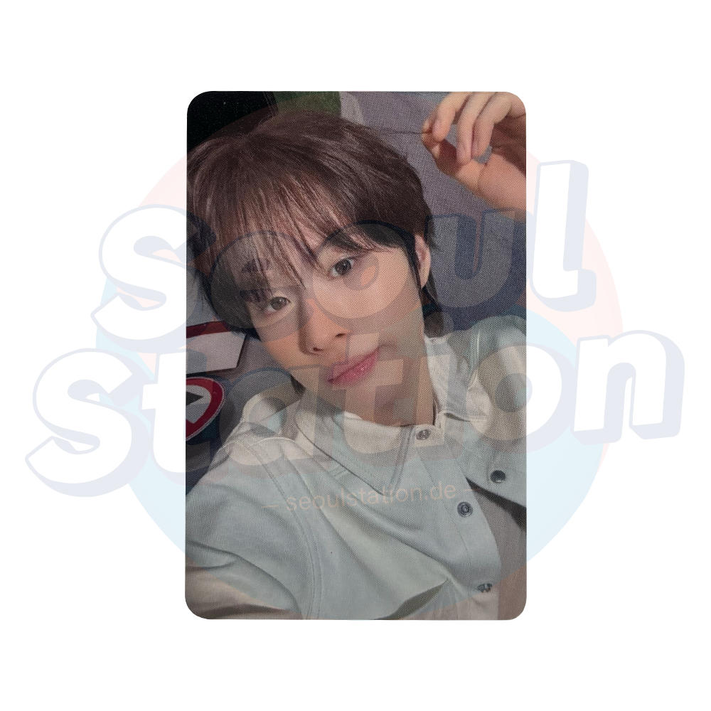 TWS - 5th Mini Album 'NO TRAGEDY' - APPLE MUSIC Photocard KYUNGMIN