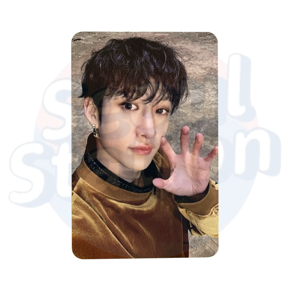 Stray Kids - The 3rd Album '5-STAR' - Soundwave 1st Round Lucky Draw Event Photo Card (Dark Grey Back) Bang Chan