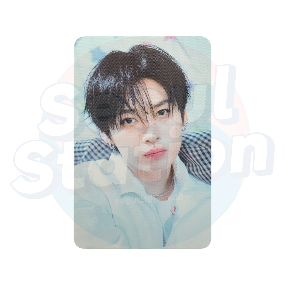 STRAY KIDS - 6th Fanmeeting 'STAY IN OUR LITTLE HOUSE' - Official MD Box Tape Photocard seoulsttion.de lee know