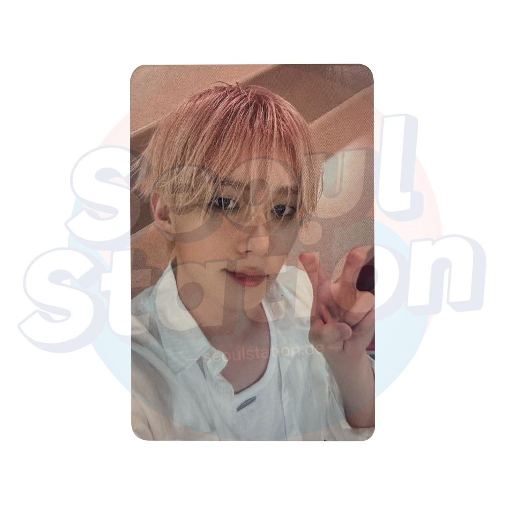 P1HARMONY- 9th Mini Album 'UNIQUE!' - APPLE MUSIC Photocard (Light Keyring Ver.) Theo