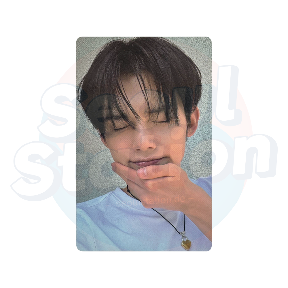 TXT - LOVE LANGUAGE - WEVERSE POB Photo Card yeonjun