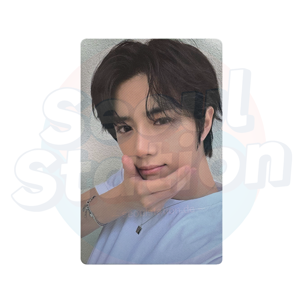 TXT - LOVE LANGUAGE - WEVERSE POB Photo Card beomgyu