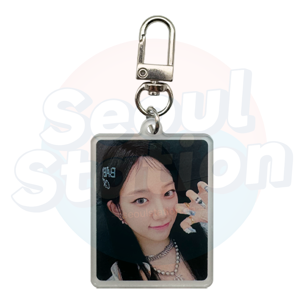 LE SSERAFIM - 3rd Mini Album: EASY - WEVERSE Keyring kazuha