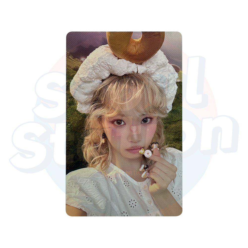 LE SSERAFIM - 4th Mini Album: CRAZY - WEVERSE Photo Card chaewon