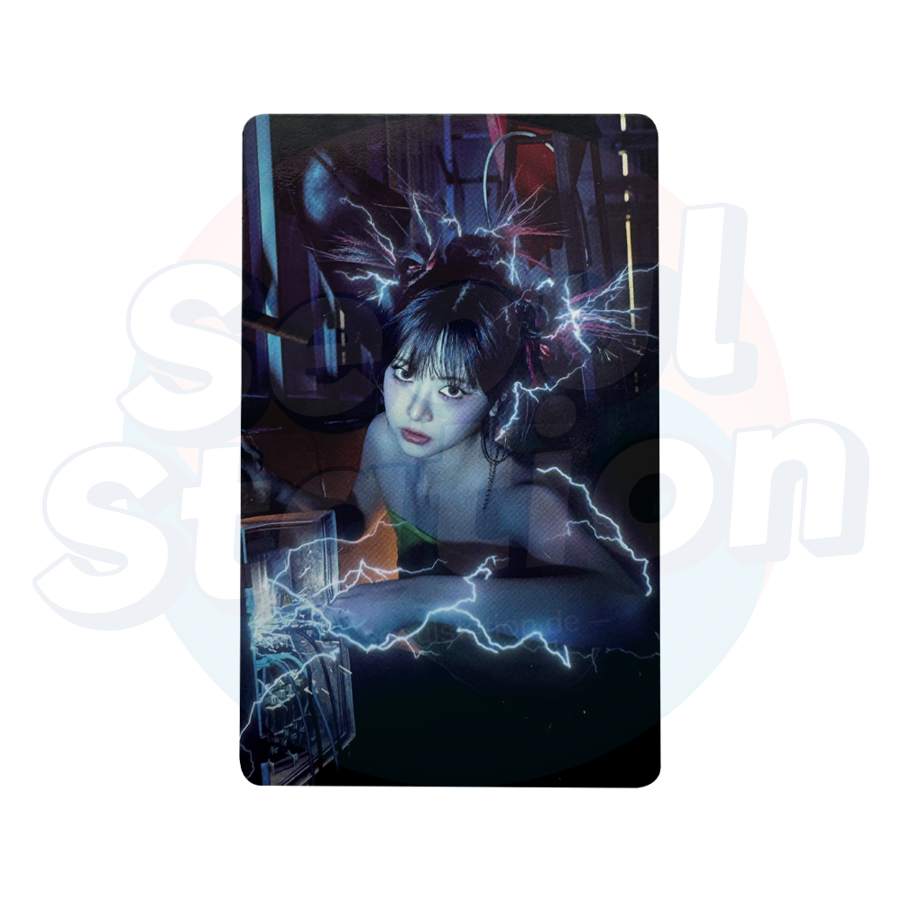 LE SSERAFIM - 4th Mini Album: CRAZY - Official Gift Photo Card - WEVERSE Album Ver. eunchae