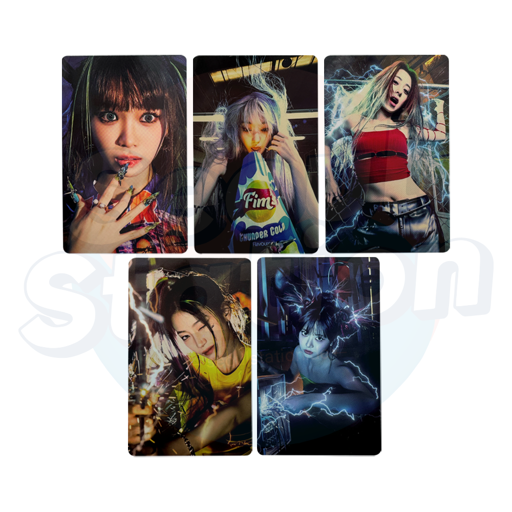 LE SSERAFIM - 4th Mini Album: CRAZY - Official Gift Photo Card - WEVERSE Album Ver.