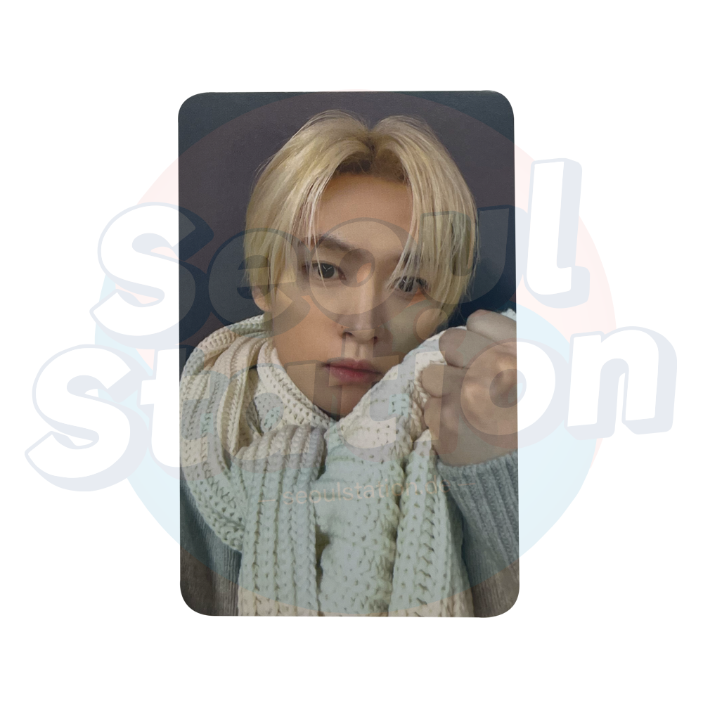 STRAY KIDS - SKZ IT TAPE 'DO IT' - POP-UP STORE (Scarf Ver.) LeeKnow