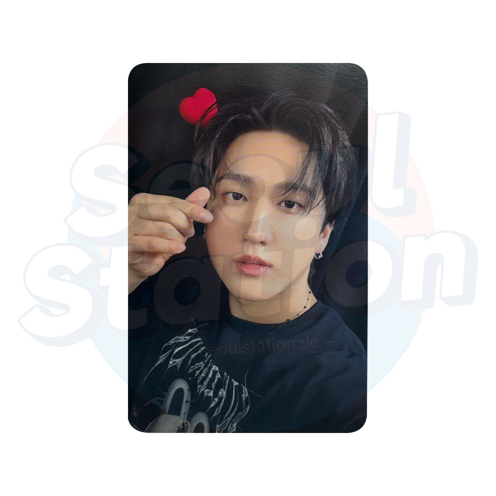 STRAY KIDS - 'KARMA' Pop-Up Store - SOUNDWAVE Lucky Draw Photocard changbin