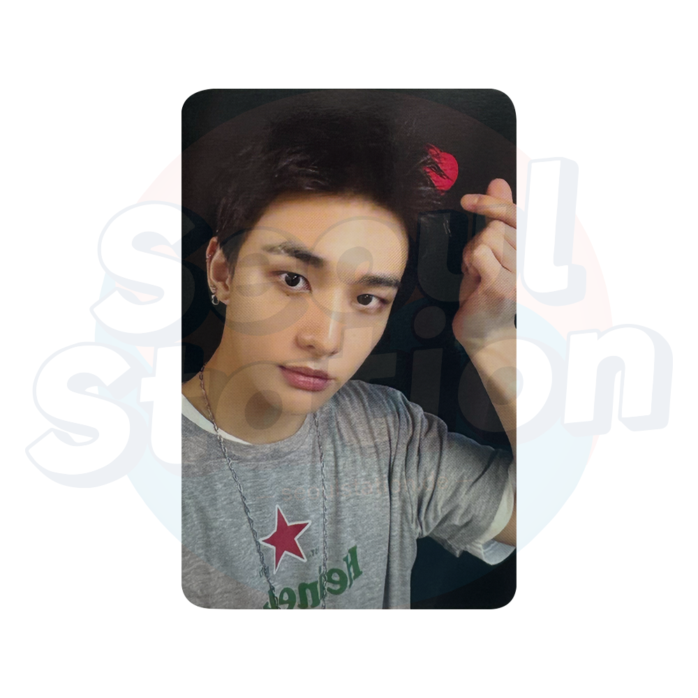 STRAY KIDS - 'KARMA' Pop-Up Store - SOUNDWAVE Lucky Draw Photocard hyunjin