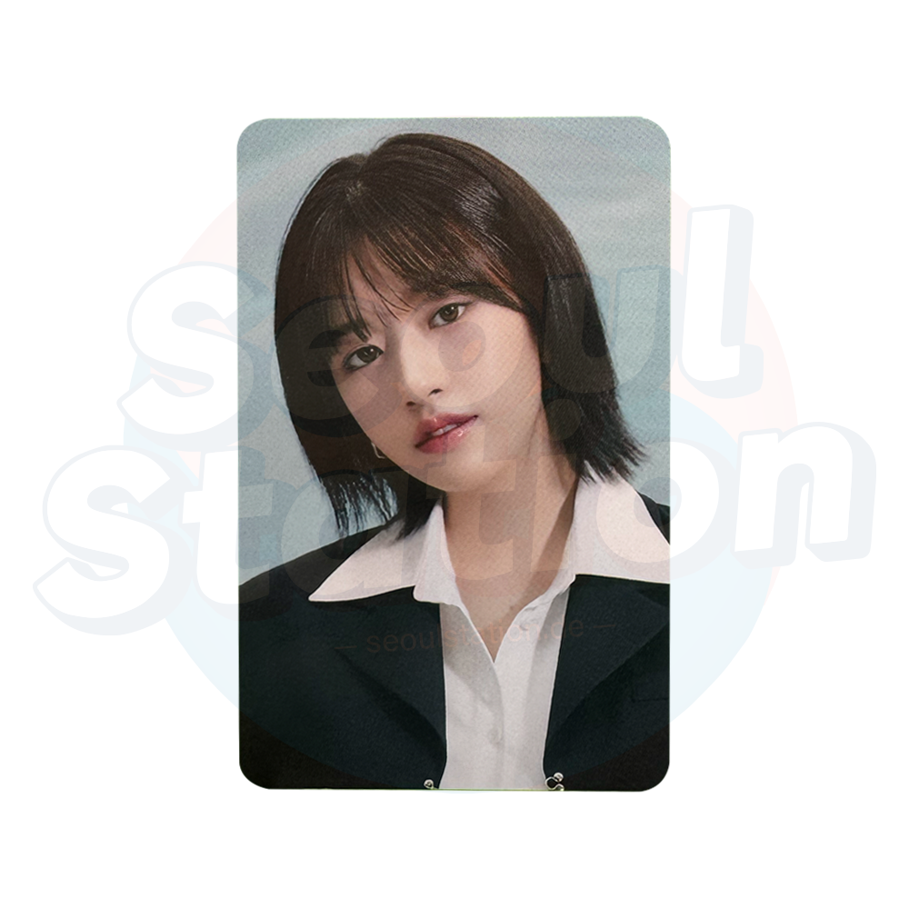 IVE - THE 1ST WORLD TOUR SHOW "WHAT I HAVE" - Official MD Random Photo Card - SET A yujin