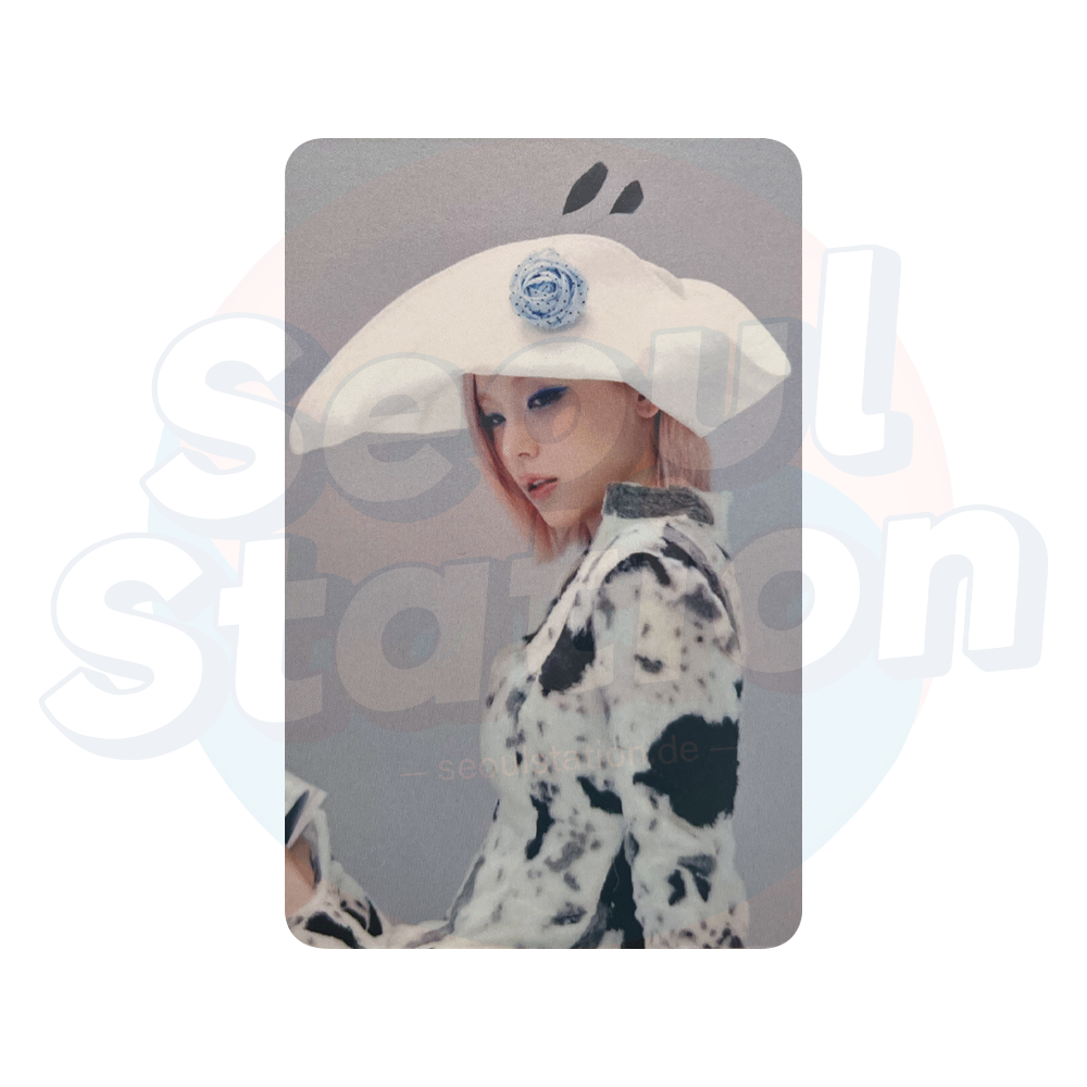 ITZY - 12th Mini Album 'MOTTO' - MAKING OF CONCEPT Ver. - APPLE MUSIC Photocard  yeji