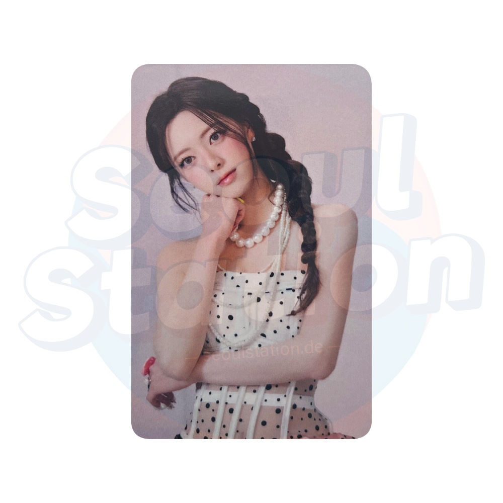 ITZY - 12th Mini Album 'MOTTO' - MAKING OF CONCEPT Ver. - APPLE MUSIC Photocard  yuna
