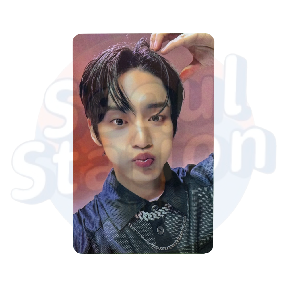 ZEROBASEONE - The Second Mini Album: MELTING POINT - With Mu U Lucky Draw Event (DIGIPACK Ver.) Photo Card jiwoong