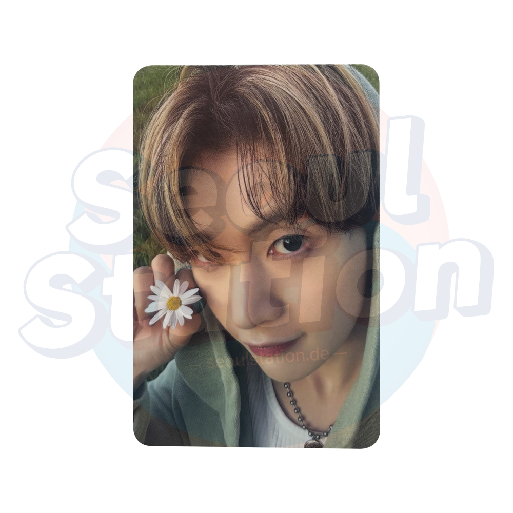 ZEROBASEONE - 1st Full Album 'NEVER SAY NEVER' - APPLE MUSIC Unreleased Photocard