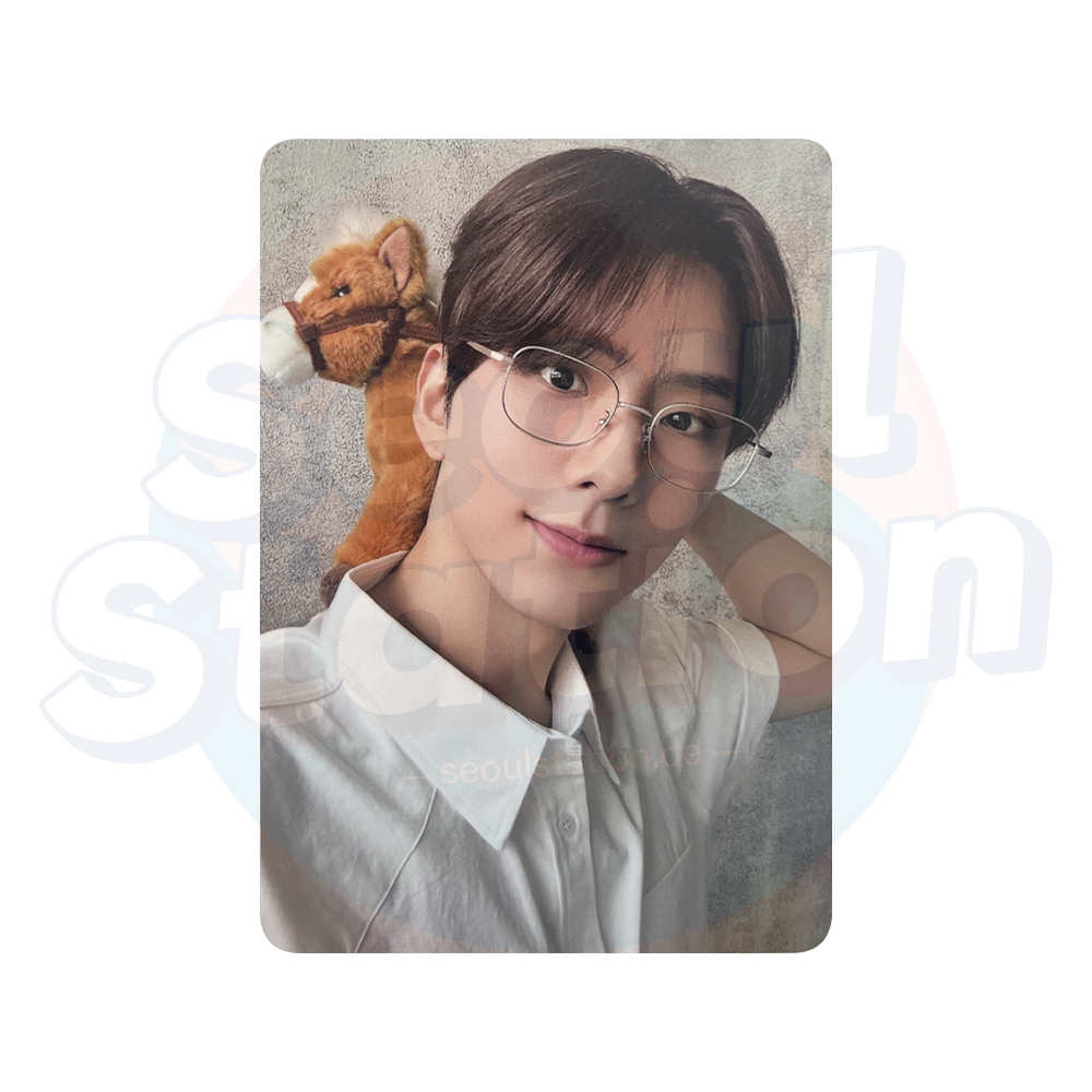 MONSTA X - 2026 Season's Greetings 'LOVE FORMULA MONBEBE' - STARSHIP Square Photocard kihyun