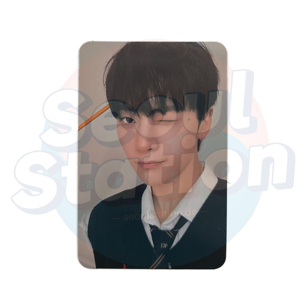 ZEROBASEONE - 2026 Season's Greetings '(0_1) WORLD' - YES24 Photocard Matthew