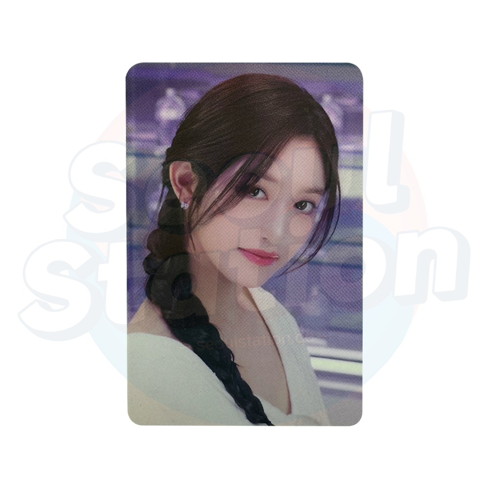 IVE - THE 1ST WORLD TOUR "SHOW WHAT I HAVE" - Official MD Random Photo Card - SET C leeseo